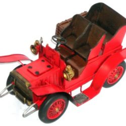 METAL ART RED VINTAGE CAR (2)