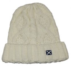 SCOT BEANIE HAT WHITE CABLE KNIT