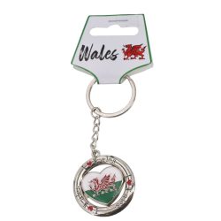 WALES METAL KEYRING HEART FLAG